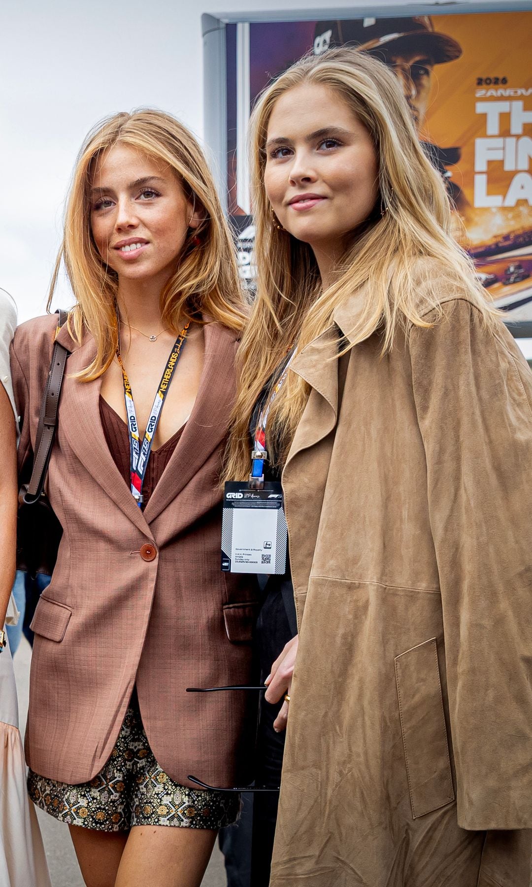 amalia y alexia de holanda