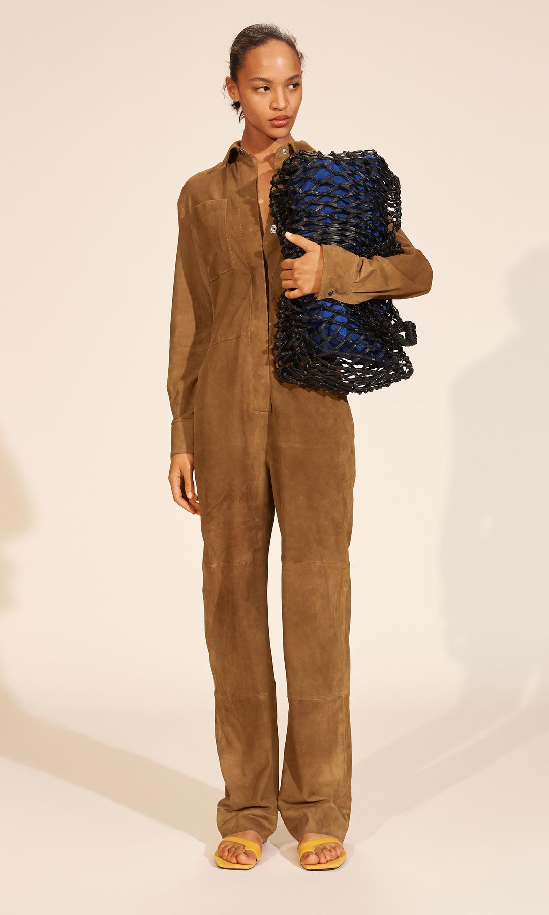 hola! fashion Estas 5 prendas de ante de Zara me han hecho desear que llegue el entretiempo