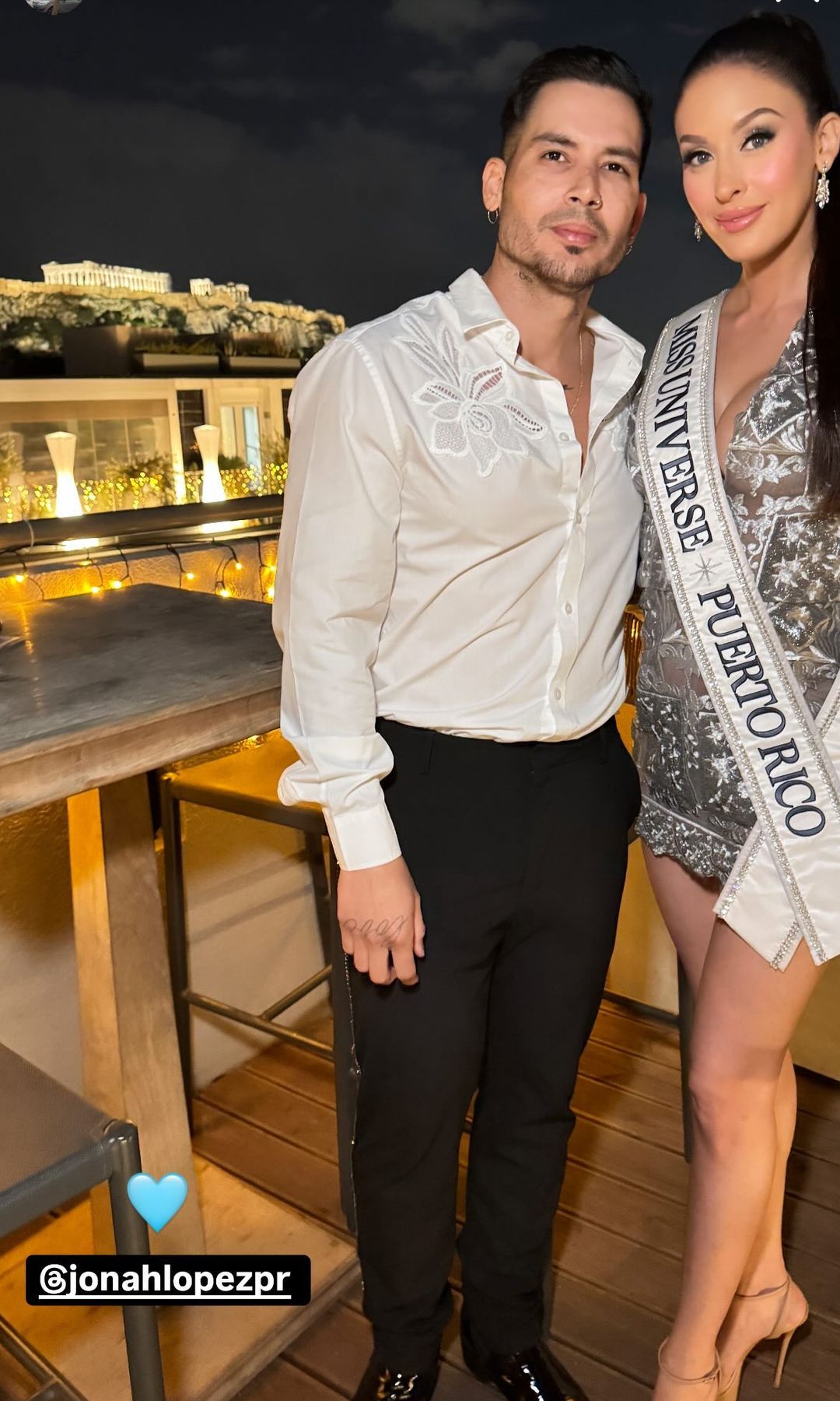 Johan López le pidió matrimonio a Jennifer Colón en un viaje a Grecia