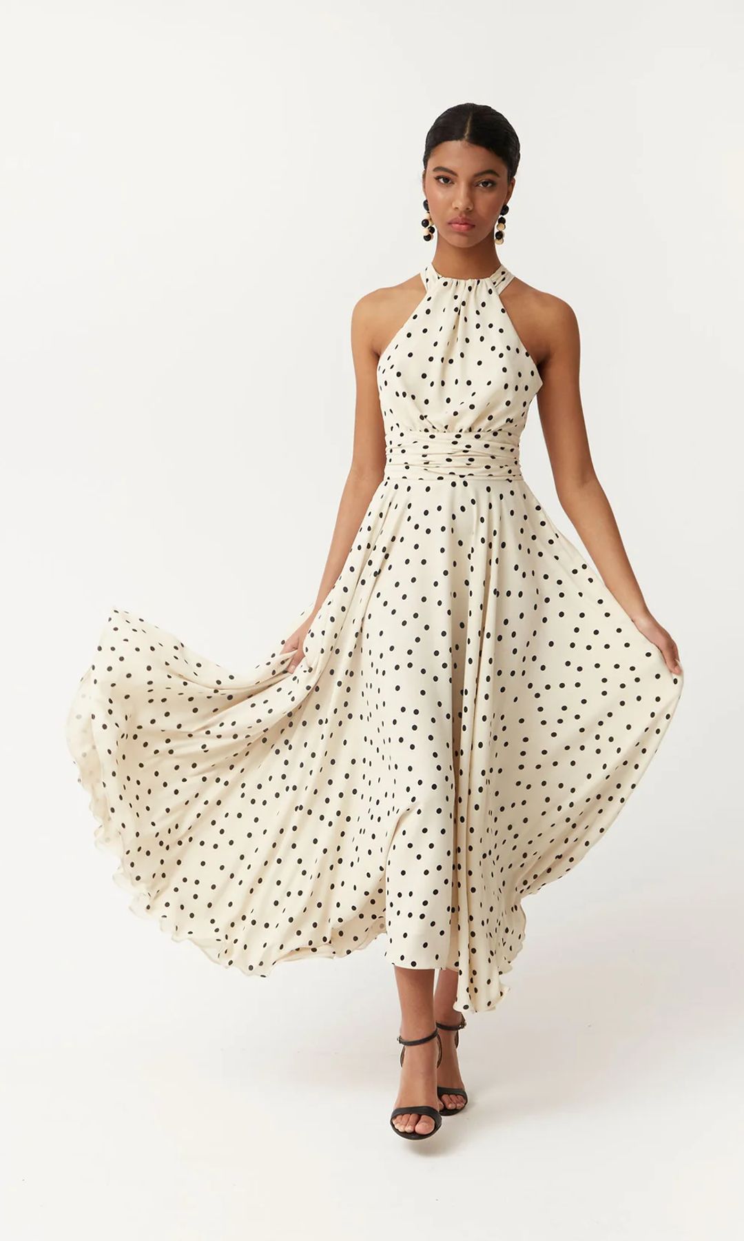 vestido de lunares crudo