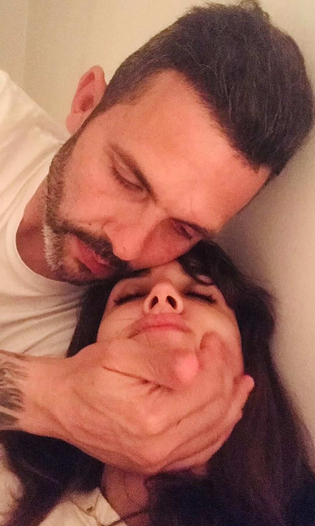 Adriana Ugarte con su novio, el educador canino Juan Antonio Rosa