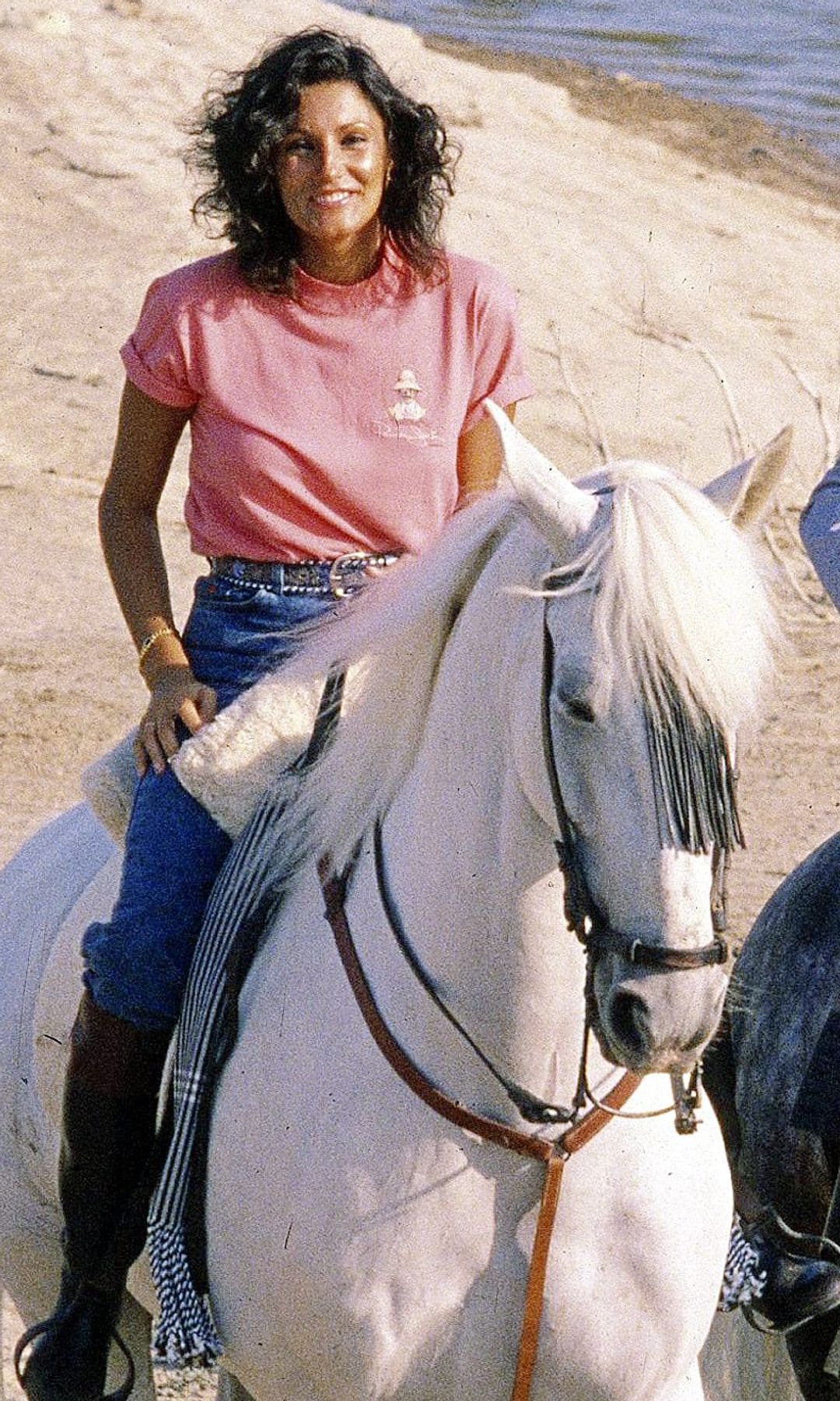 Los seguidores de Fran Rivera han destacado la belleza de Carmina Ordóñez en esta imagen de 1989