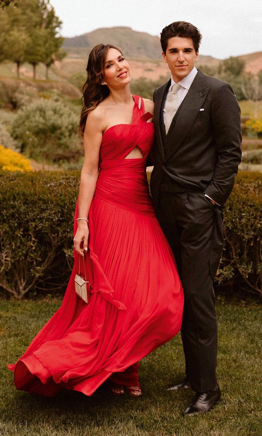  Javier García-Obregón y Eugenia Gil Muñoz juntos en un evento 