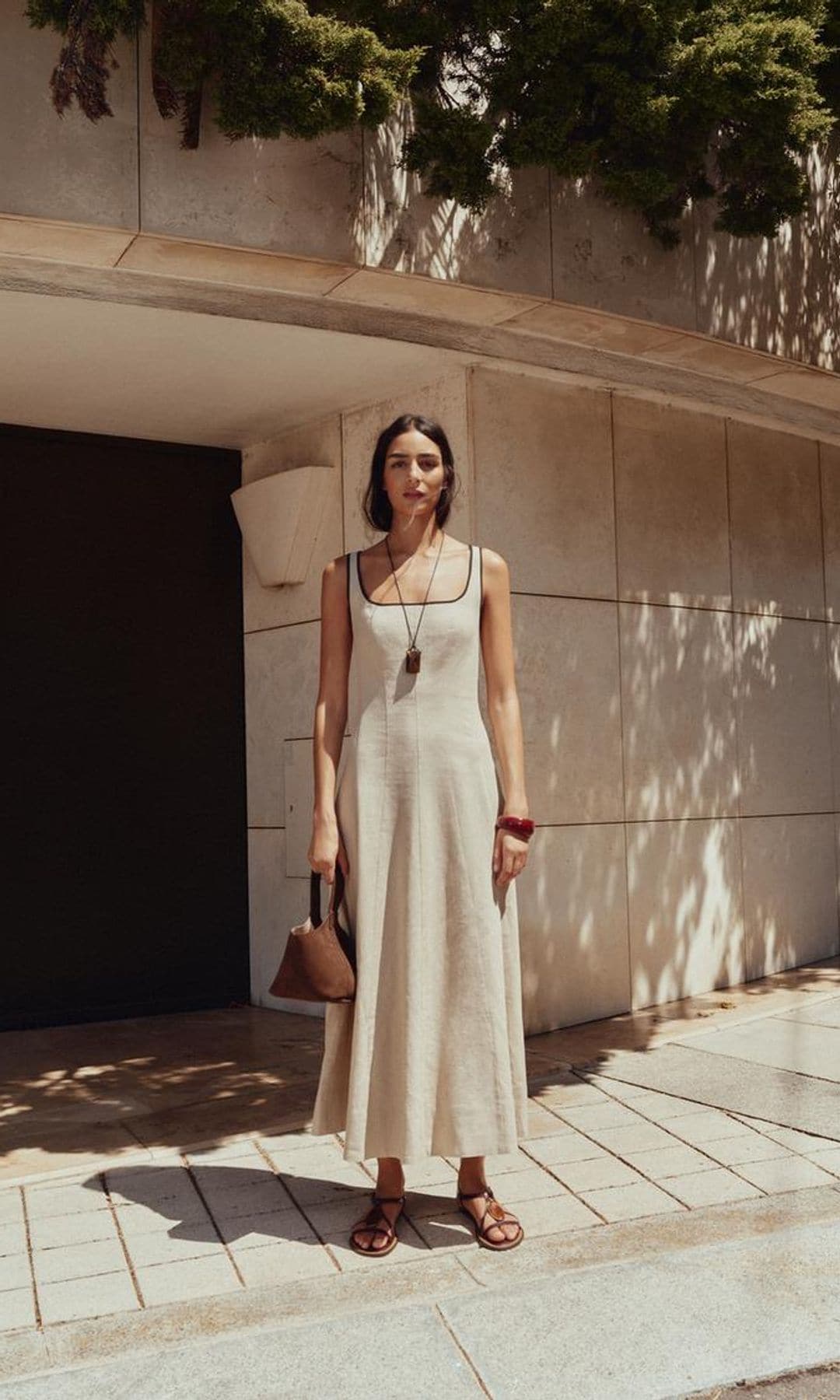 vestido en contraste