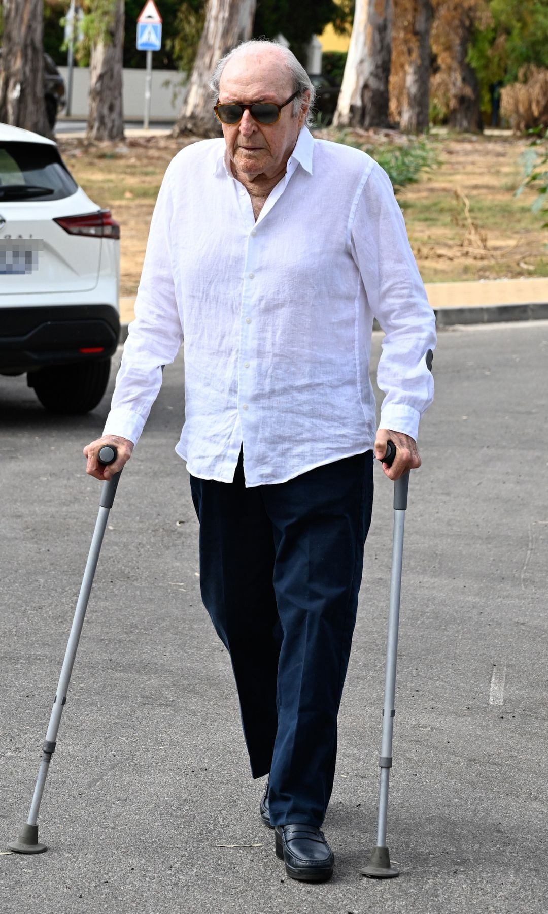 Tomás Terry llega a la parroquia de Guadalmina para asistir al funeral por Caritina Goyanes, a 27 de agosto de 2024, en Marbella