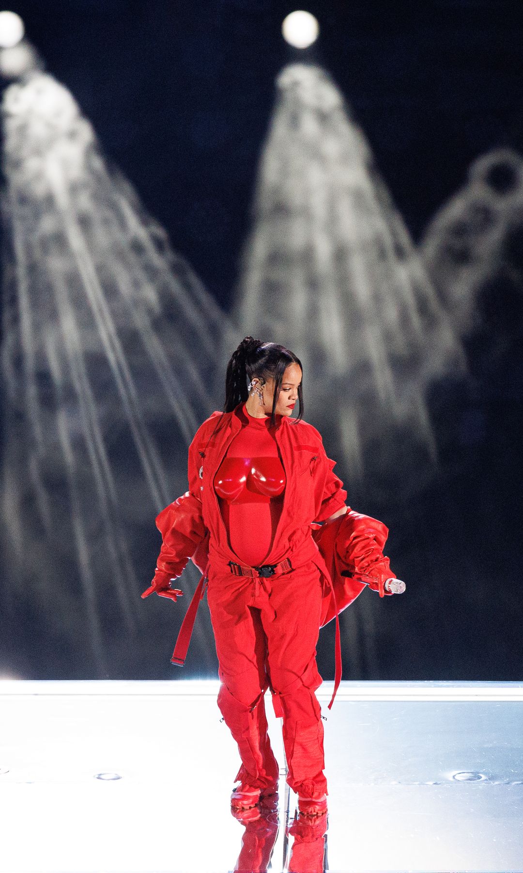 Rihanna aprovechó su participación en el Super Bowl de 2023 para anunciar su embarazo.
