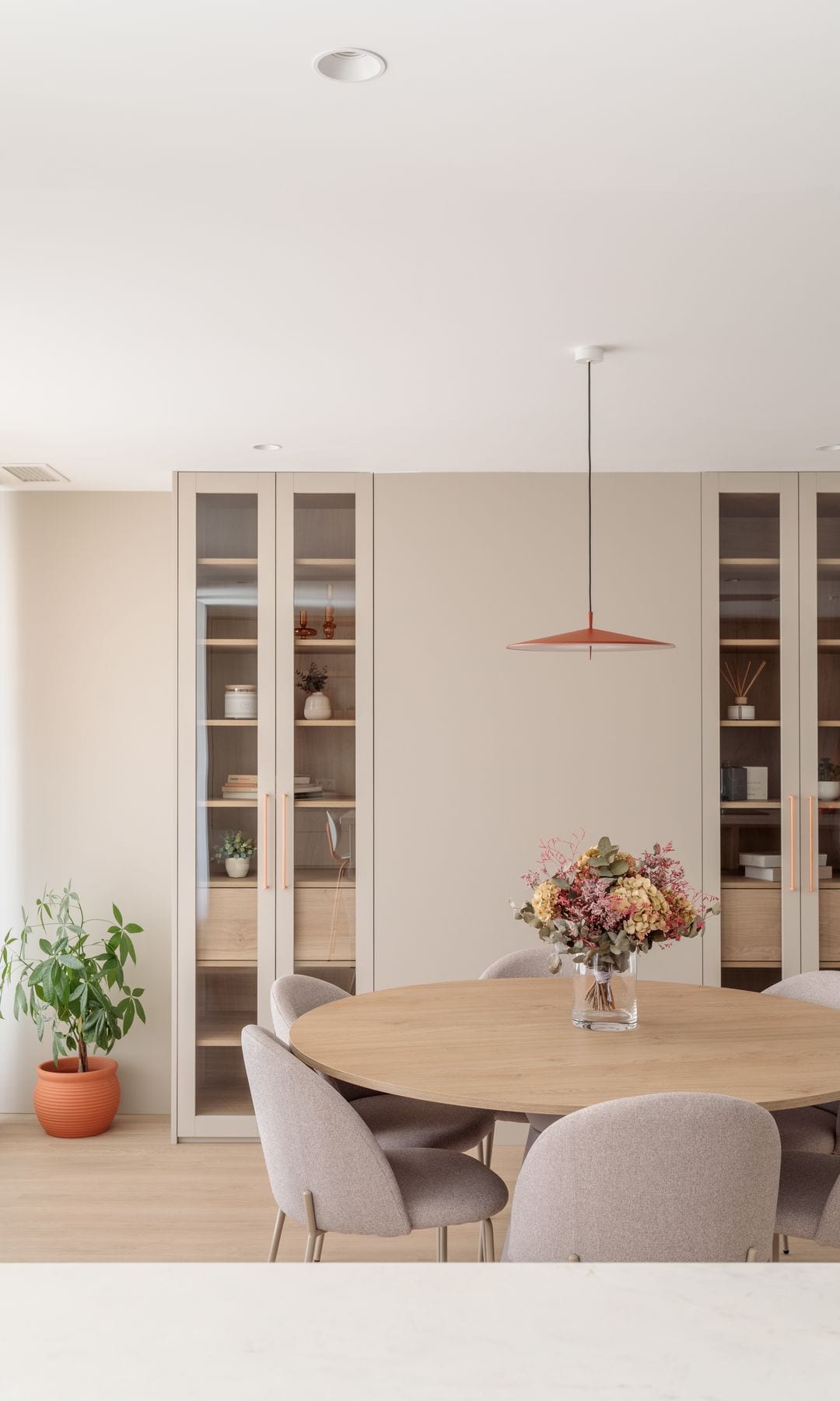 Armario a medida en el comedor