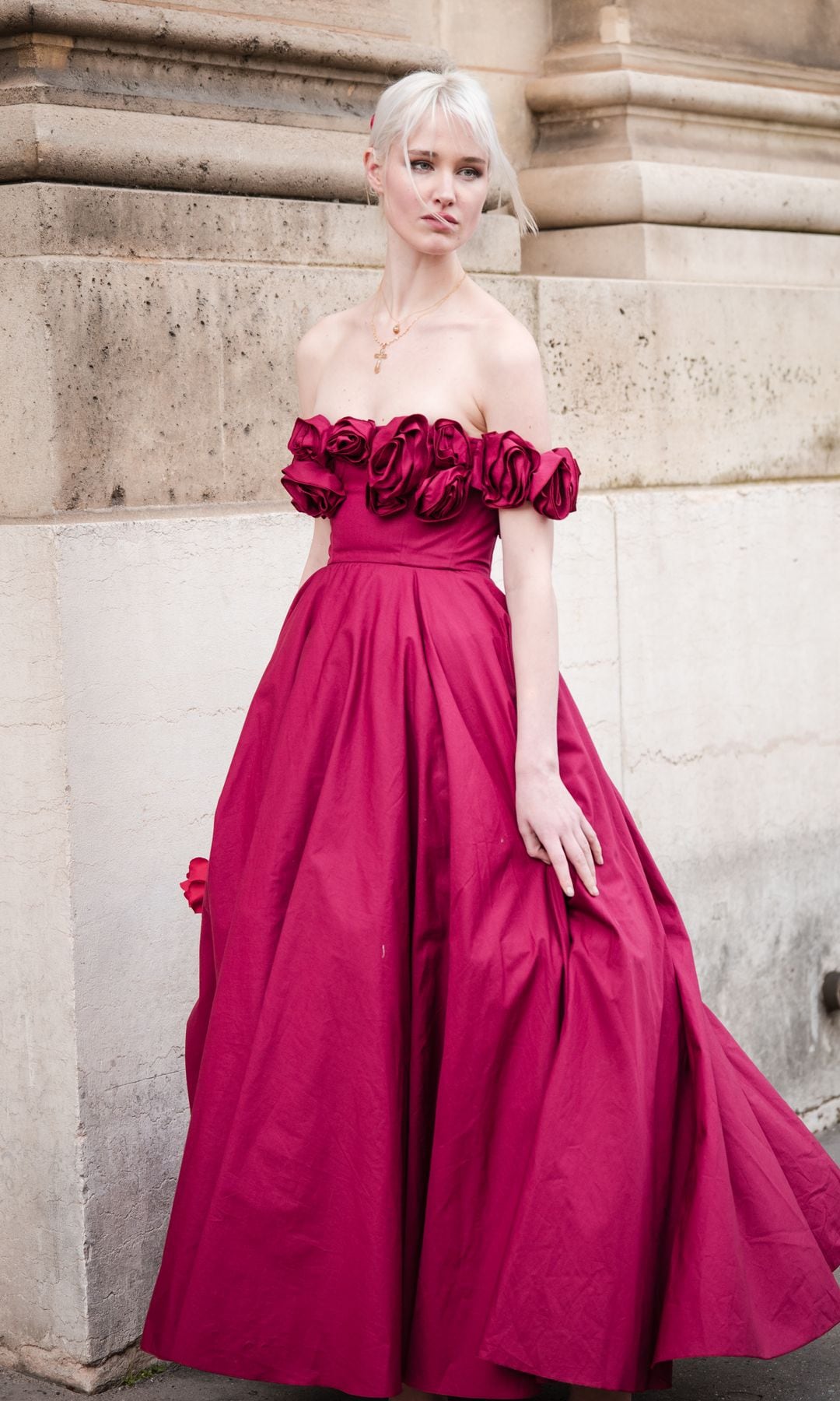 Lara Cosima Henckel von Donnersmarck en el desfile de Giambattista Valli Otoño/Invierno 2024 