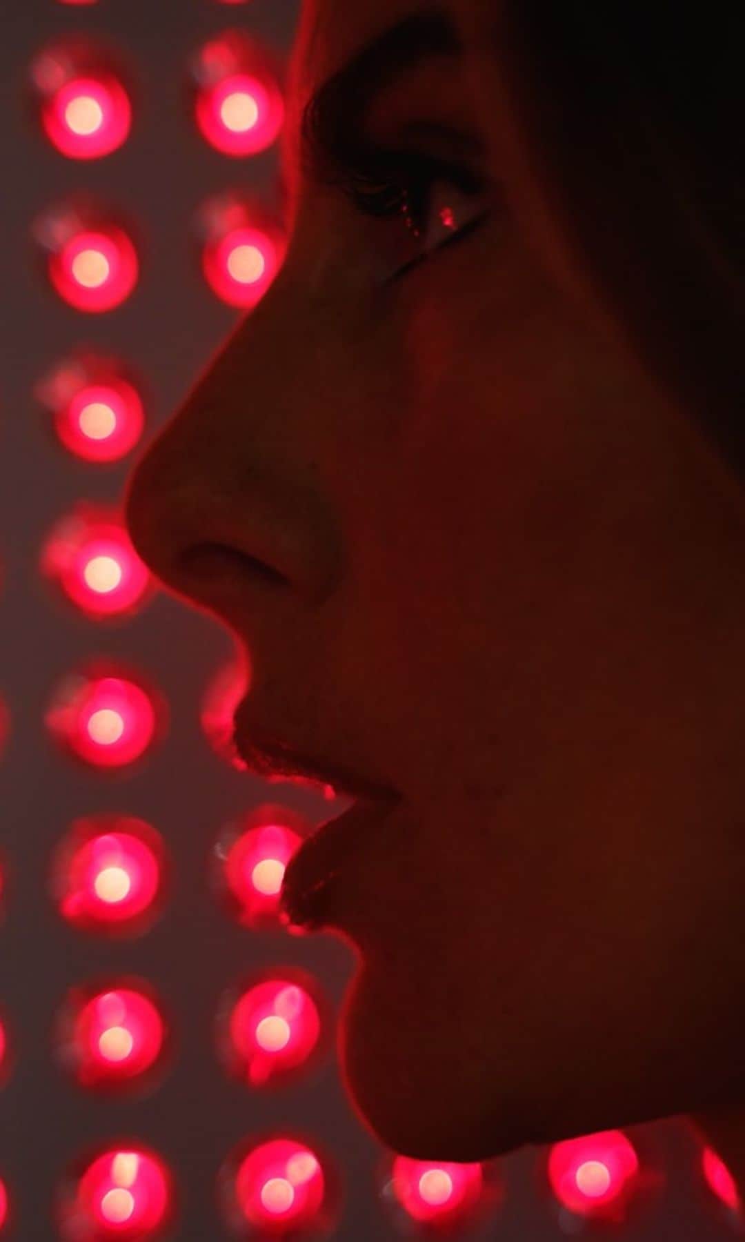 Entrenar bajo los efectos de la luz roja y el calor infrarrojo tiene muchos beneficios