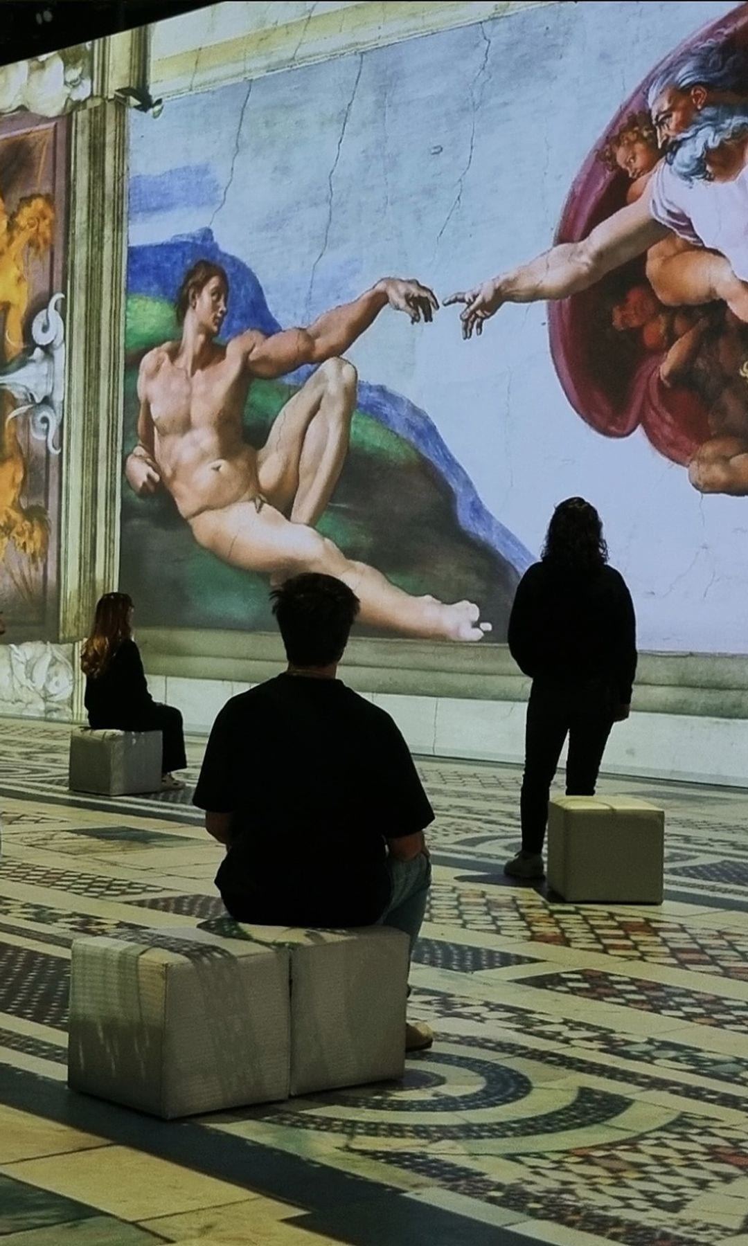 LEONARDO versus MICHELANGELO, la exposición inmersiva del otoño en Barcelona