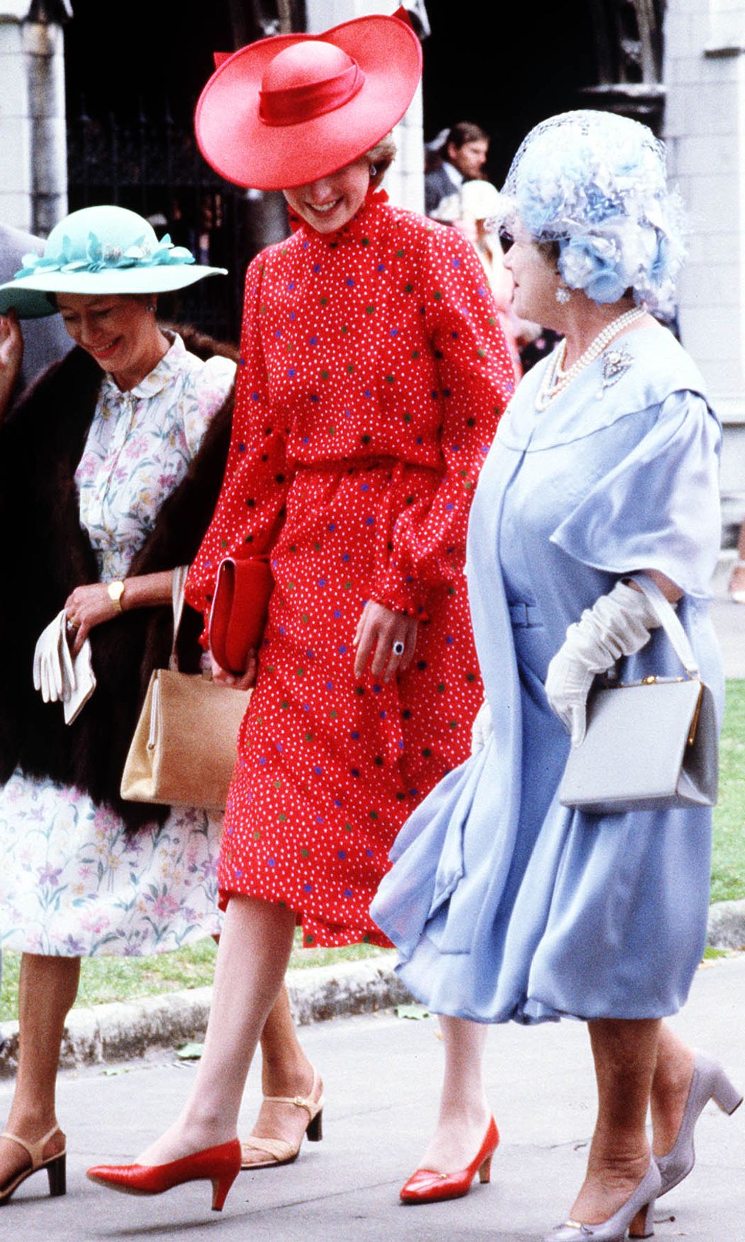 La Reina Madre, la princesa Margarita y Lady Diana Spencer