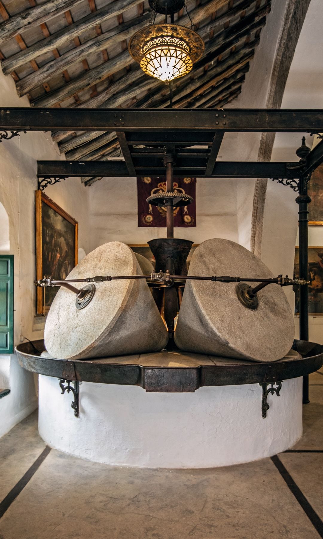 Una imagen del antiguo molino de aceite donde se trituraban las aceitunas