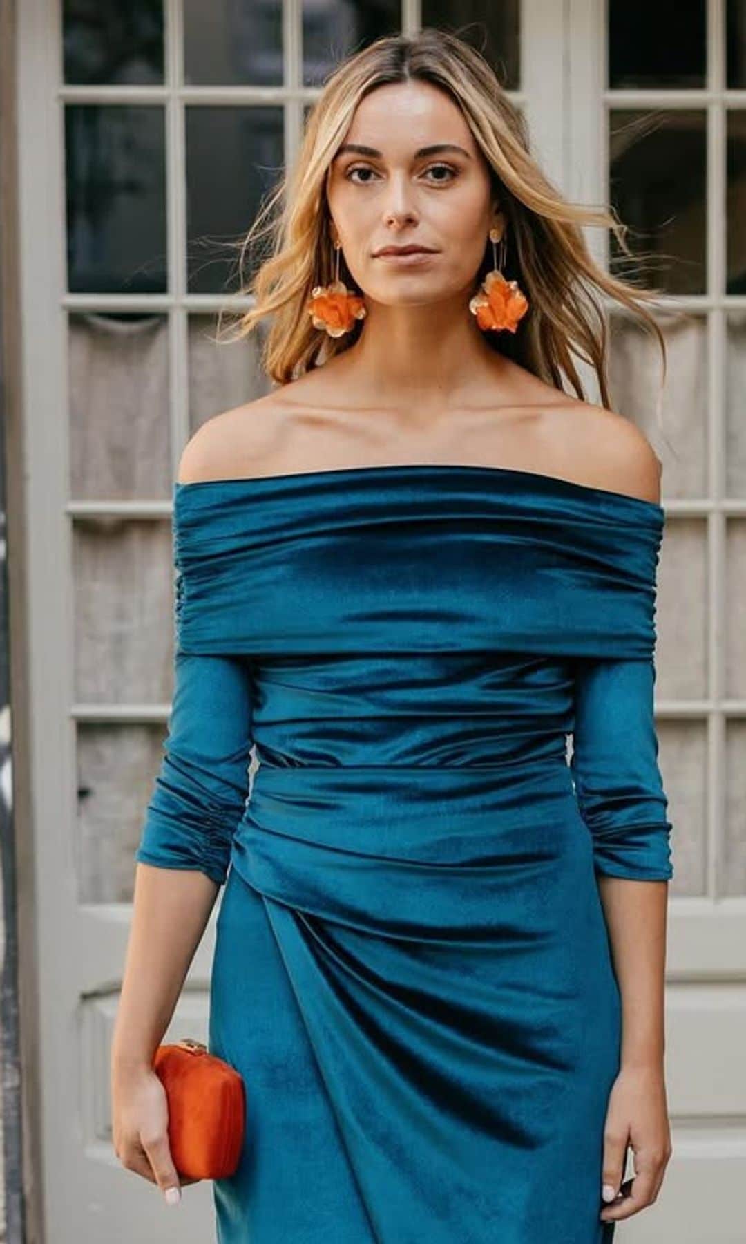 Peinado de ondas vestido La Croixe