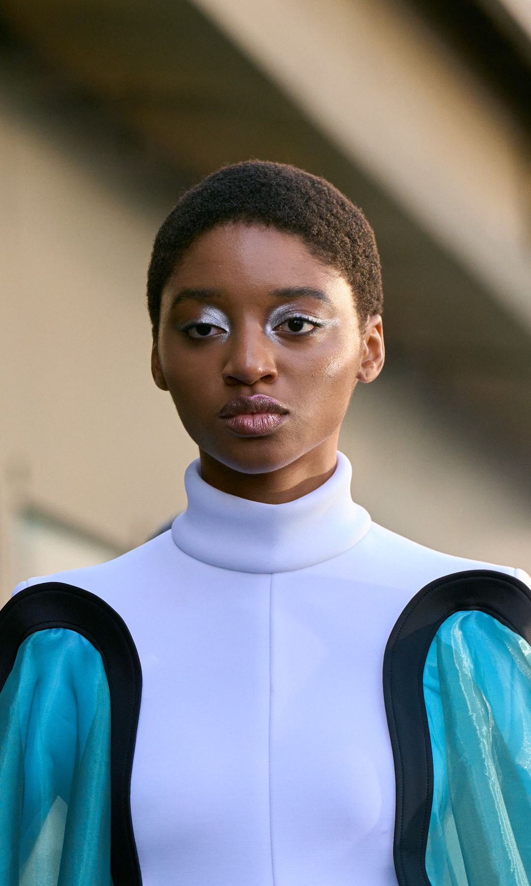 Los ojos en brillos blancos serán tendencia el próximo año.