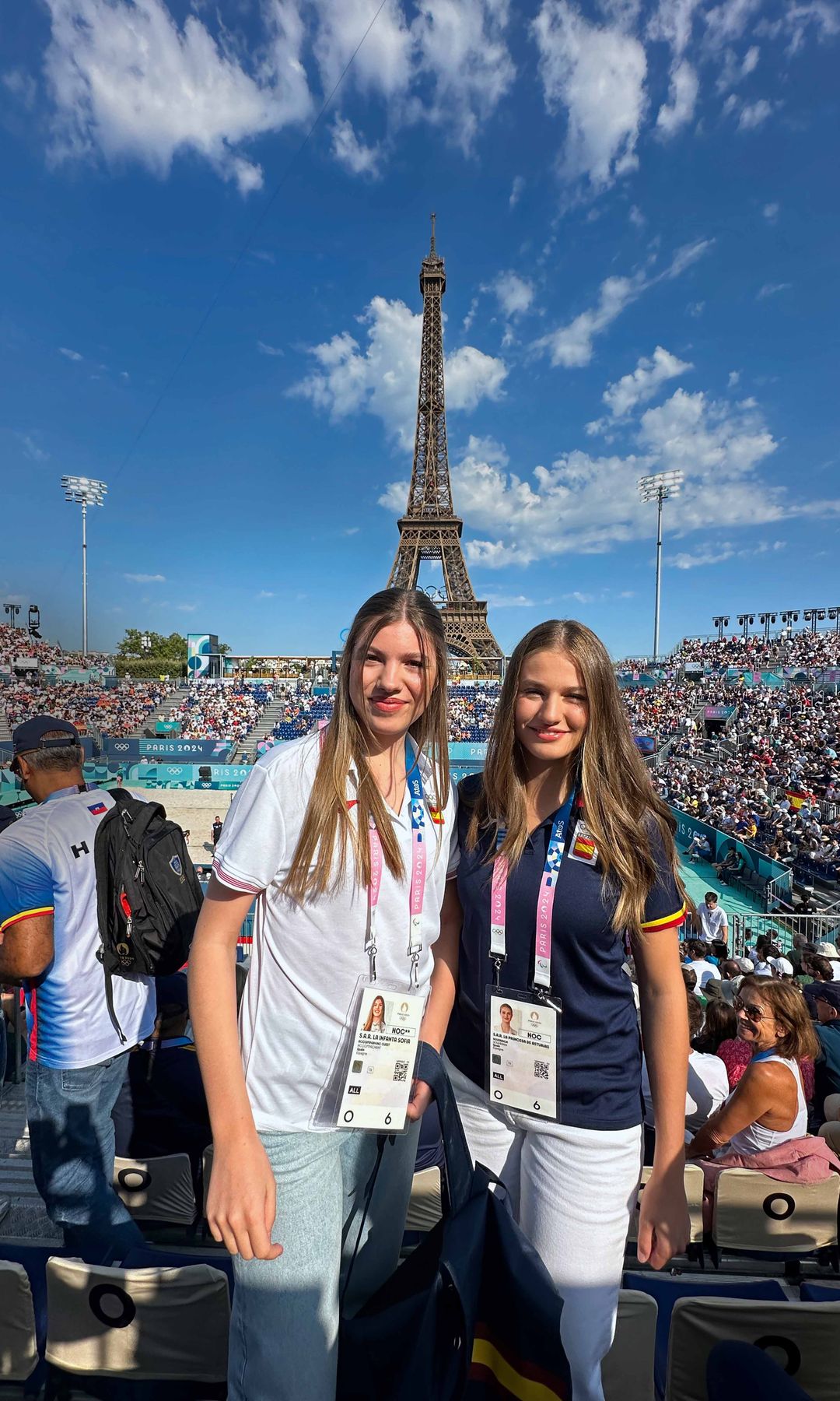 ¡HOLA! + 4175 Leonor y Sofia en Paris Juegos Olimpicos