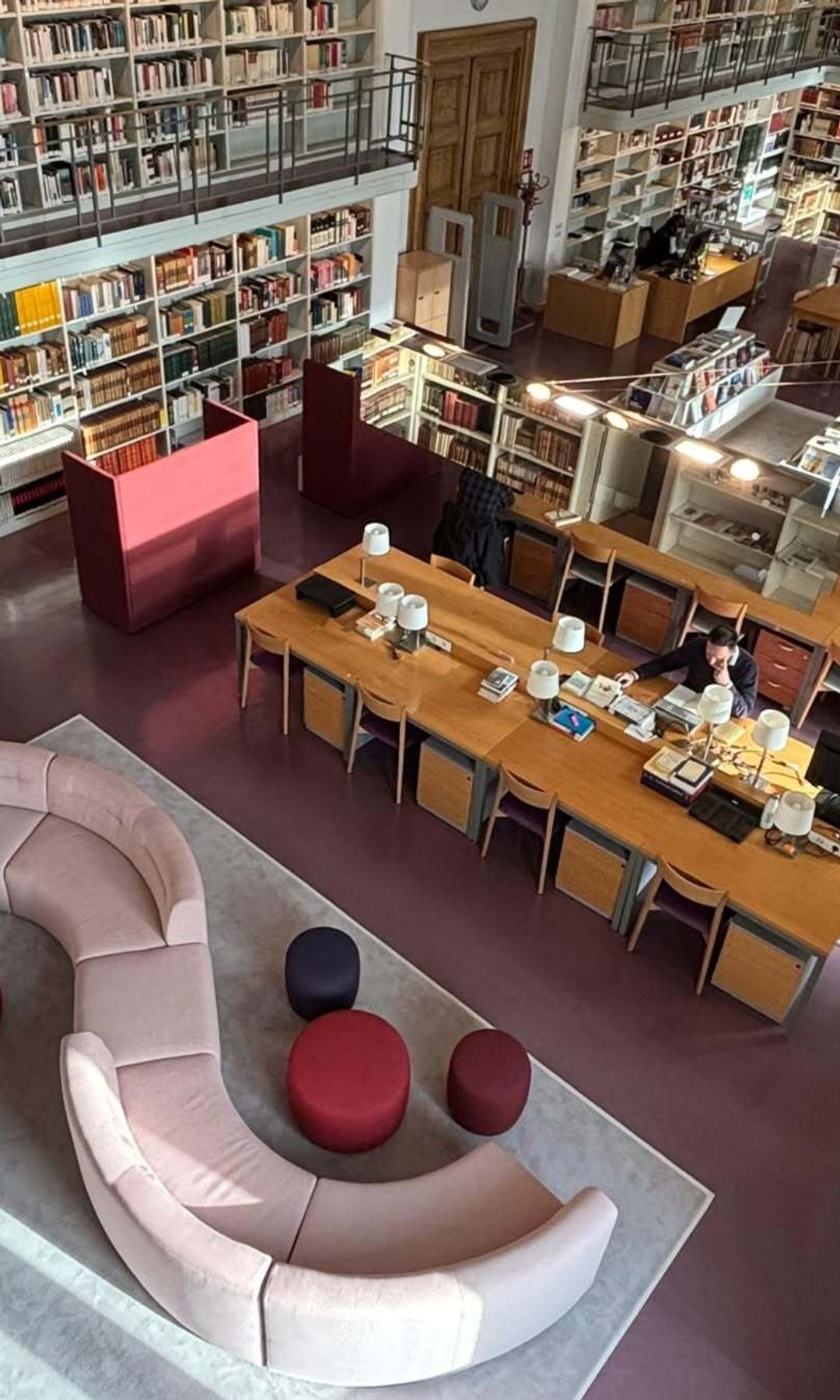 Con motivo de 'La Noche de los Libros', la biblioteca Casa de Velázquez, entre otras, abrirá en horario especial.