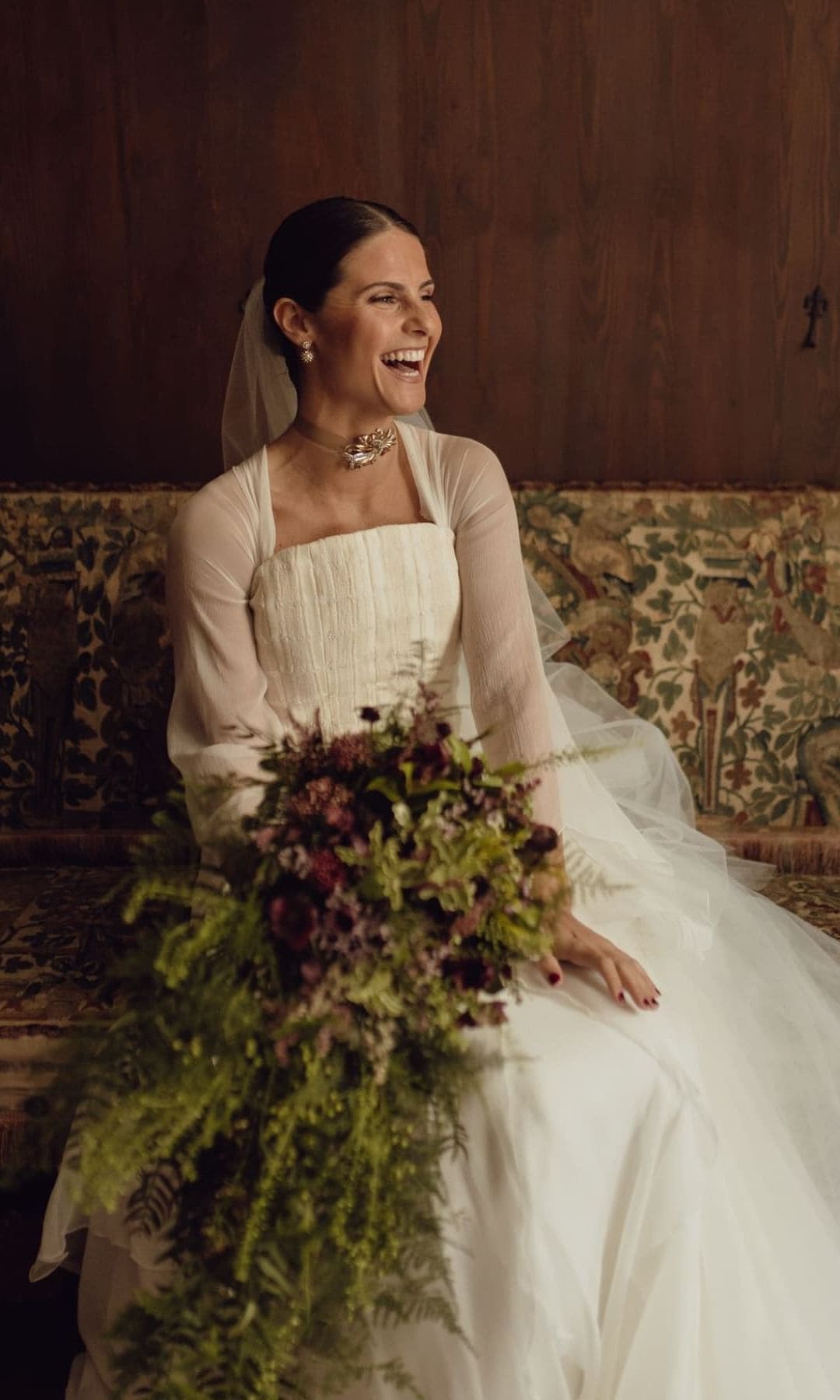 Vestidos de novia con escote cuadrado Carmen maza