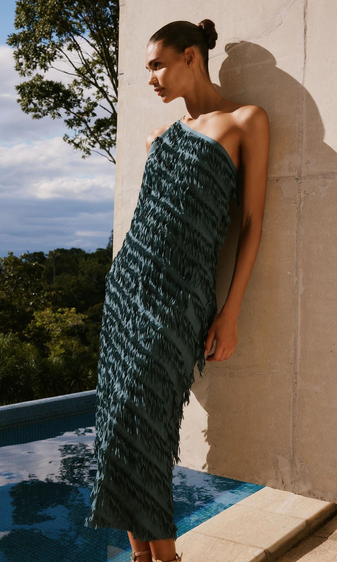Vestido midi de flecos (49,95 euros)