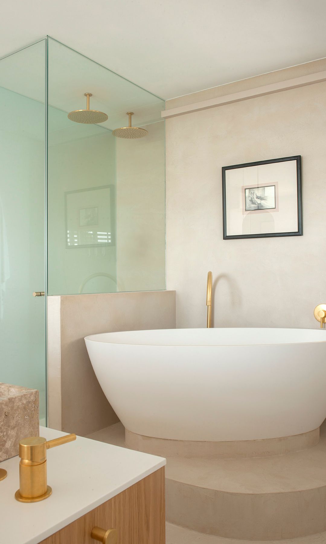 Baño con bañera exenta, proyecto de Verónica Mimoun