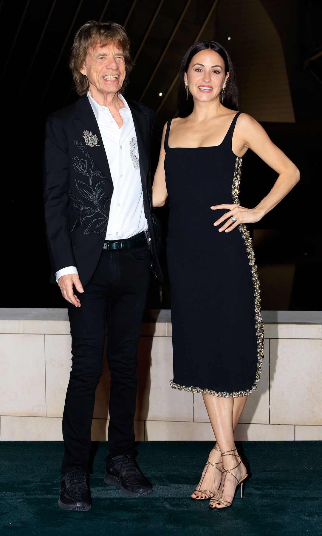 Mick Jagger y Melanie Hamrick en la fiesta 'Preludio a los Juegos Olímpicos' en la Fundación Louis Vuitton de París el 25 de julio de 2024