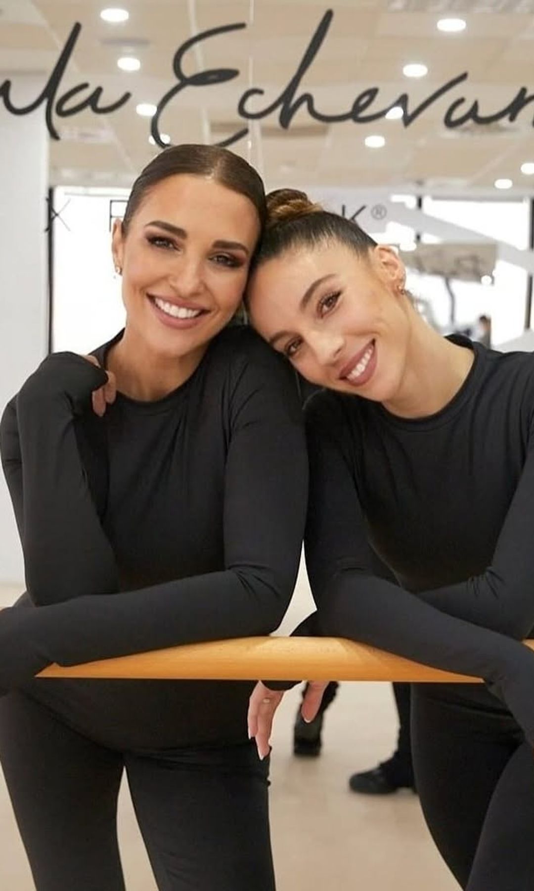 Yasmina Sancayo y Paula Echevarría en la presentación de la línea de ropa deportiva de la actriz para Primark en 2024