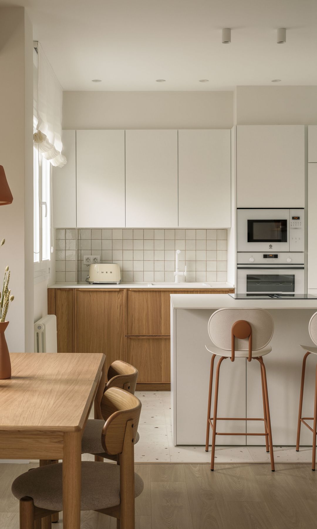 Cocina abierta con barra