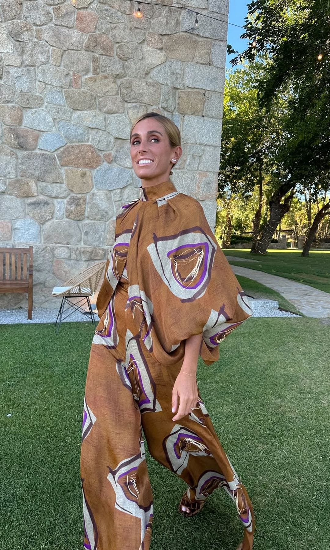 Peinado invitada 2025 de @claudiaparrast