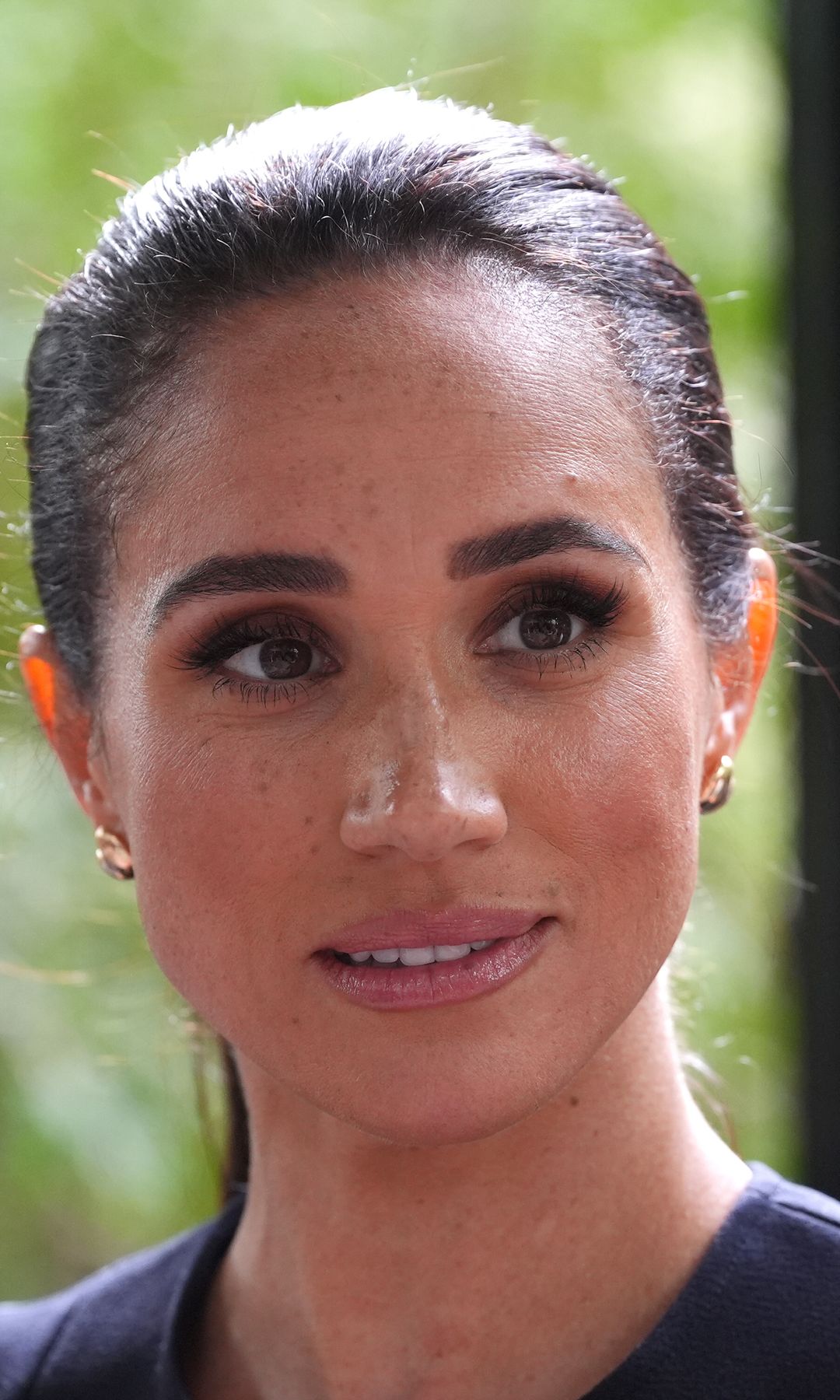 MELBOURNE, AUSTRALIA - APRIL 14: Meghan, Duchess of Sussex takes part a therapy session in the Kelpie garden with adolescent patients on a visit to the Royal Children's Hospital with her husband Prince Harry, Duke of Sussex on April 14, 2026 in Melbourne, Australia. The royal couple are on a four-day visit to Australia, with engagements across Melbourne, Canberra and Sydney