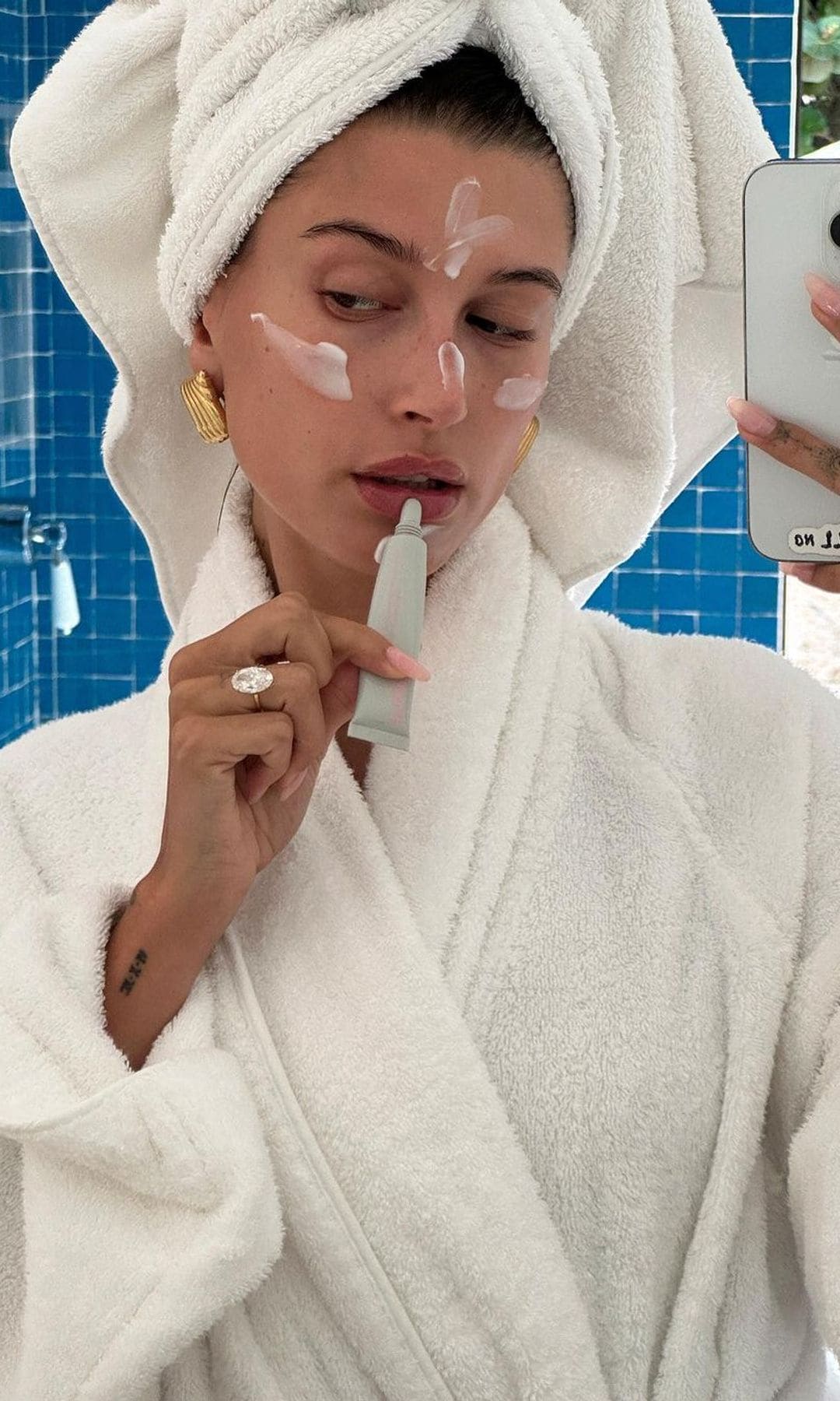 Hailey Bieber