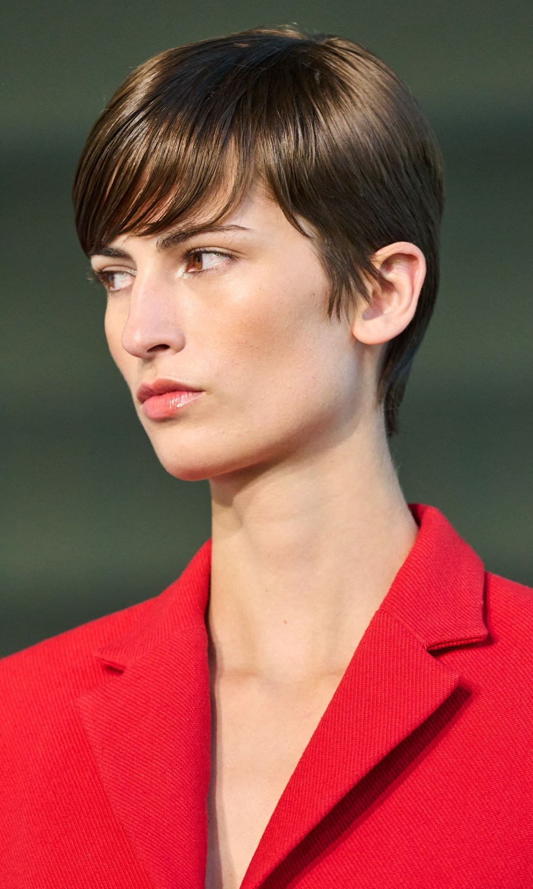 Pixie Cut con flequillo