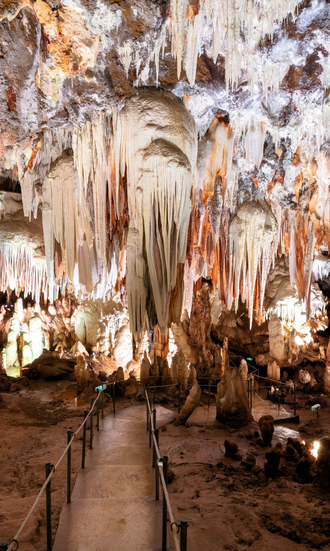 Cuevas del Águila en Arenas de San Pedro, Ávila