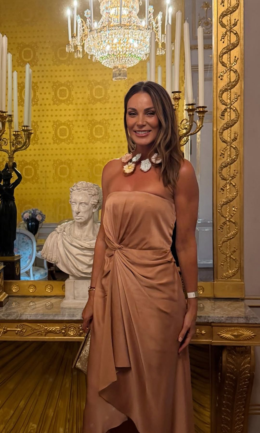 El look de invitada de Mar Flores para una boda en Viena