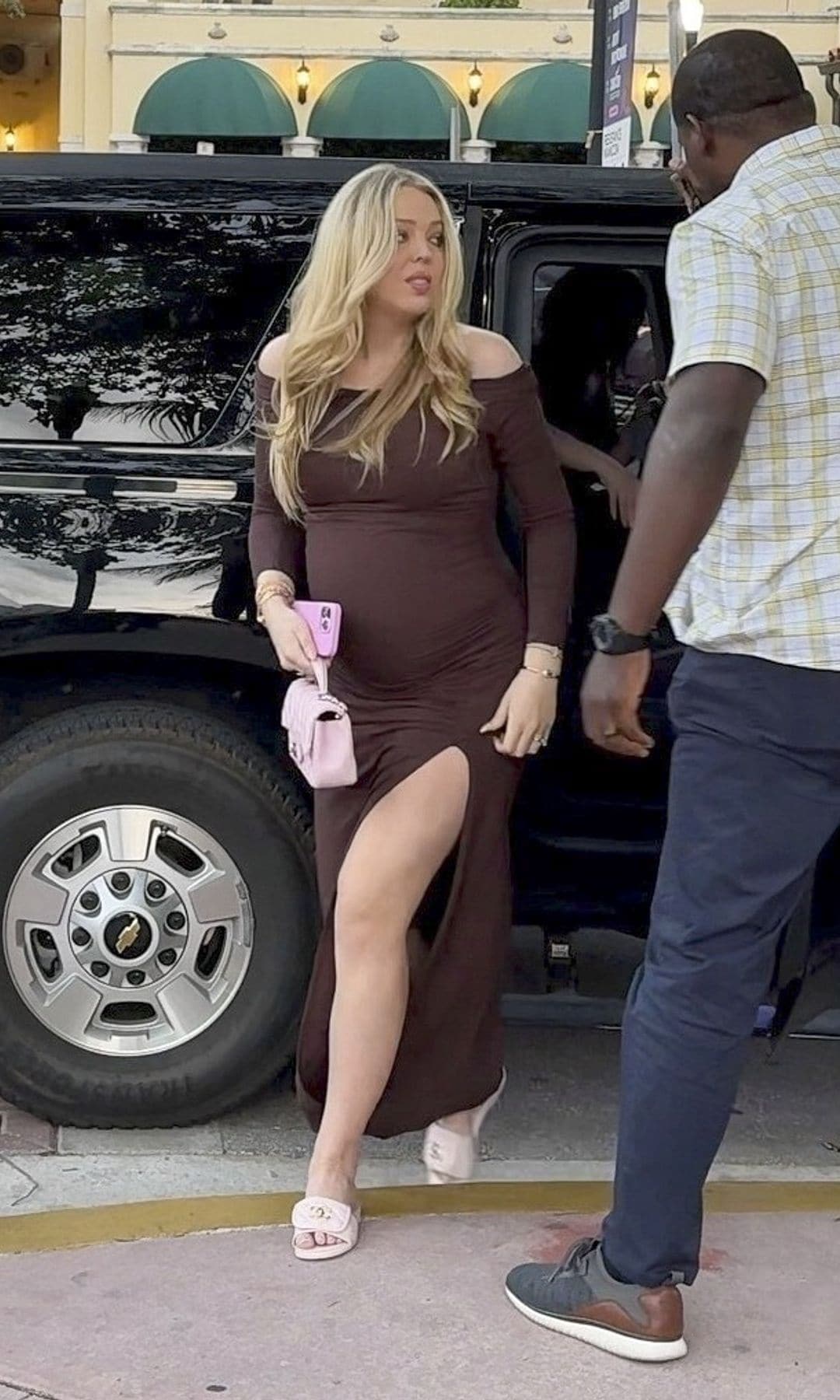 Tiffany Trump salió a cenar junto a su esposo en Miami con un look espectacular.
