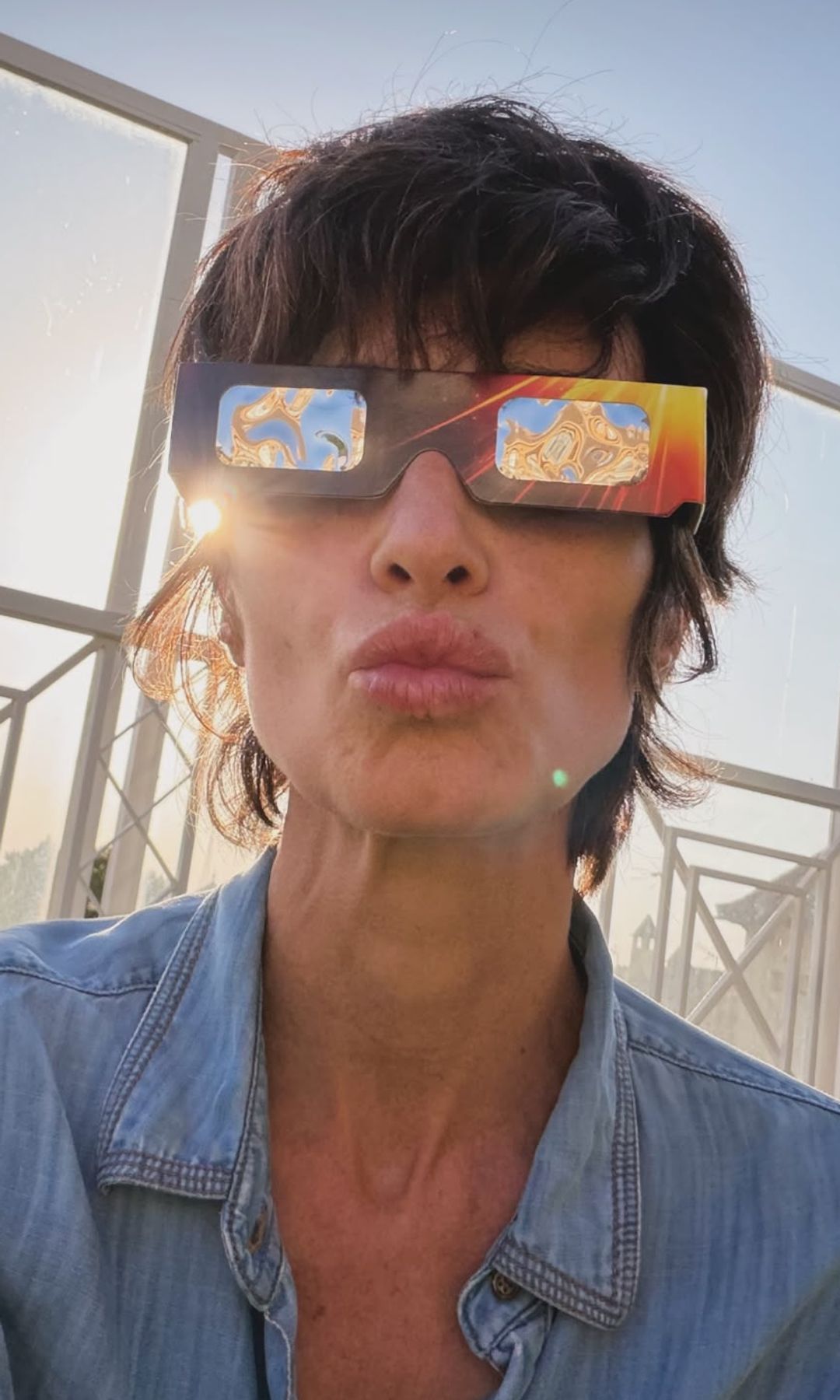 Paz Vega, preparada para el eclipse solar de este 12 de agosto