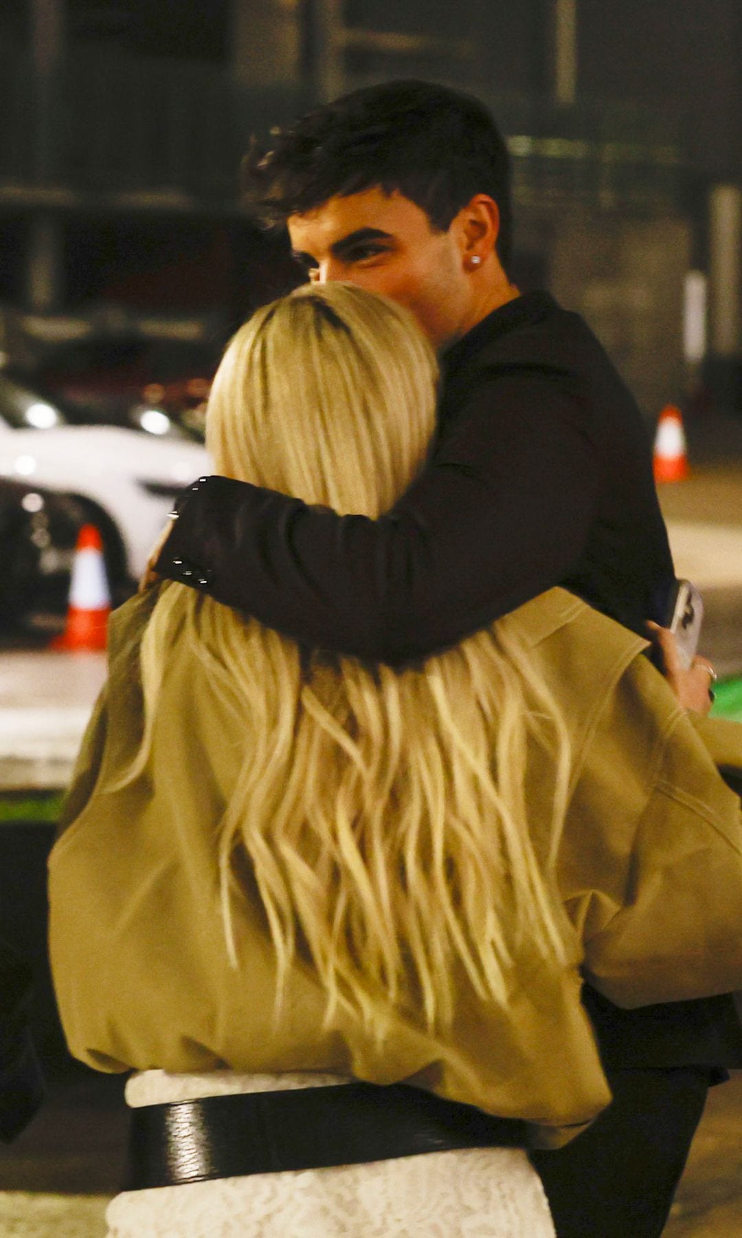 Óscar Casas y Ana Mena en el festival STARLITE Madrid. 15 de diciembre de 2025