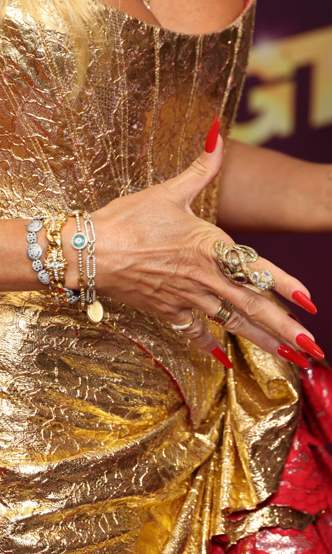 Heidi Klum y Sofia Vergara con corsés metalizados