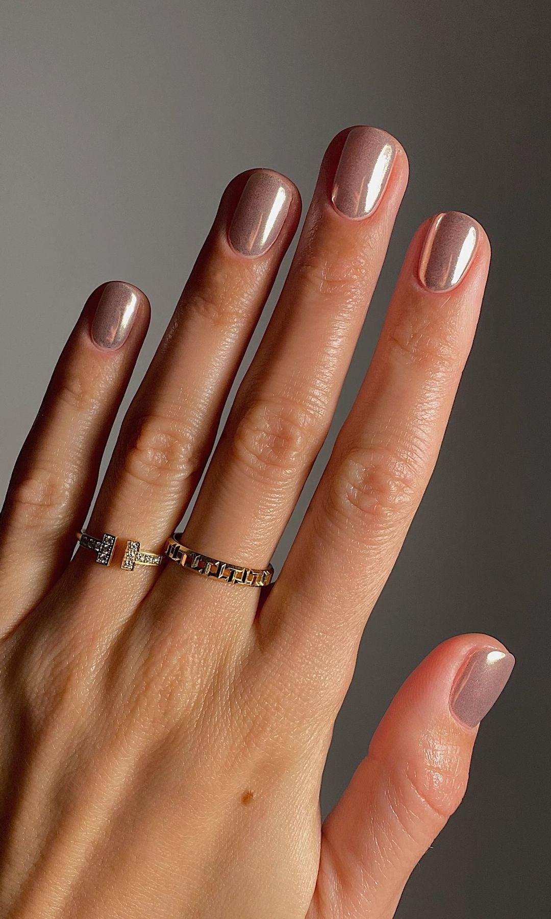 Manicura metalizada