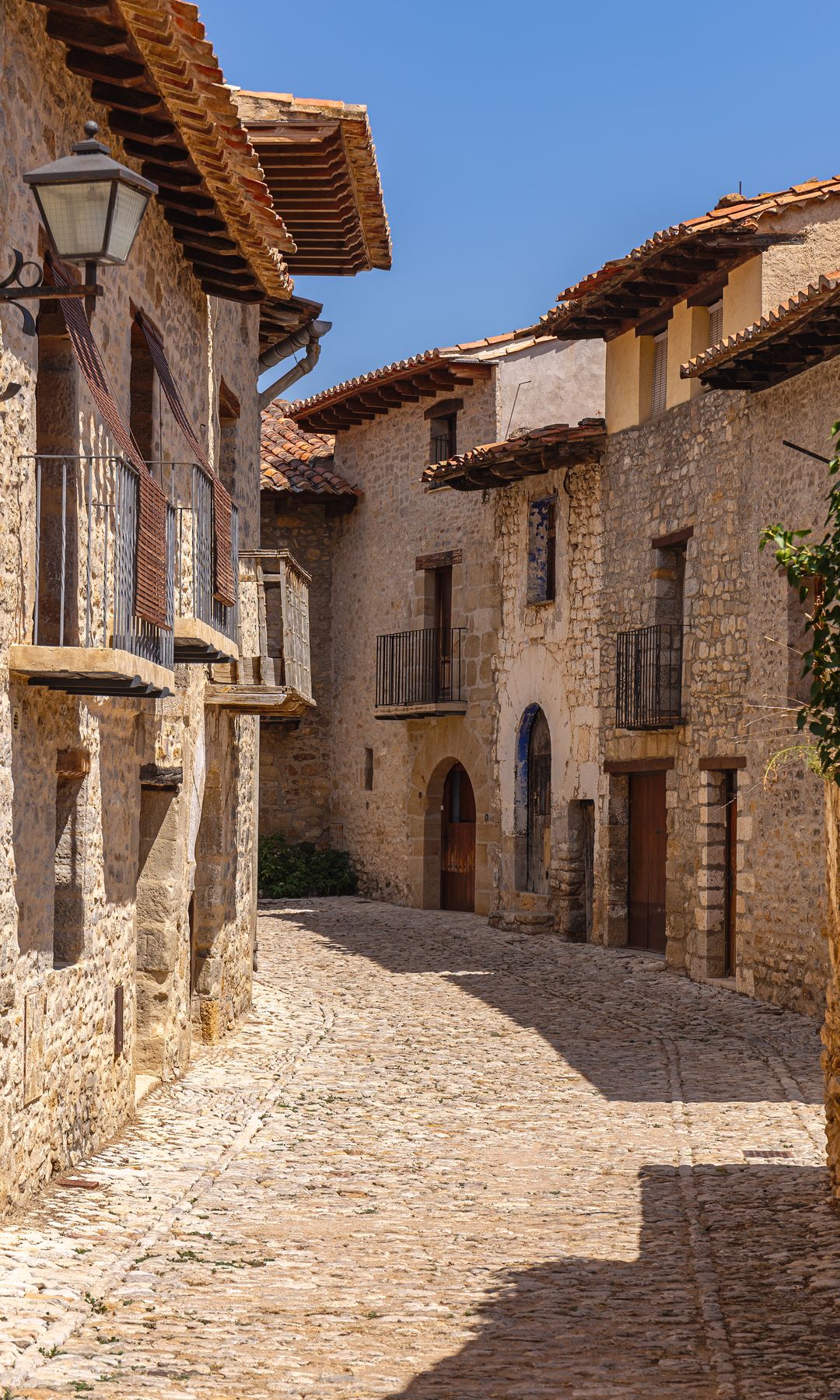 Pueblo medieval de Mirambel, en Teruel, Aragón, uno de los pueblos más bonitos de España