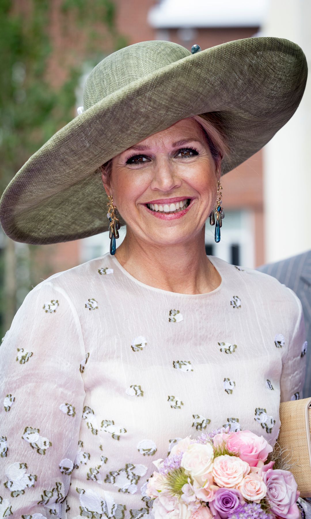 Máxima de Holanda con pendientes Gipsy de Ole Lynggaard 