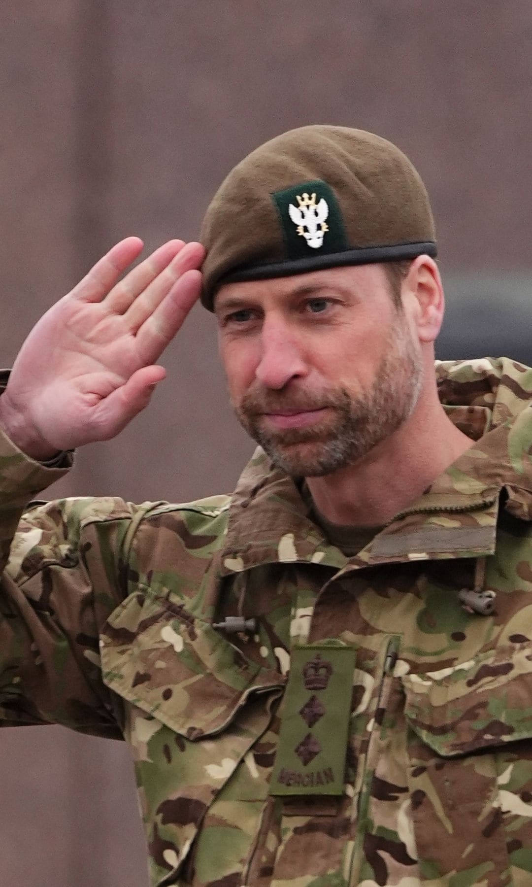 Príncipe Guillermo en un campamento militar en Escocia