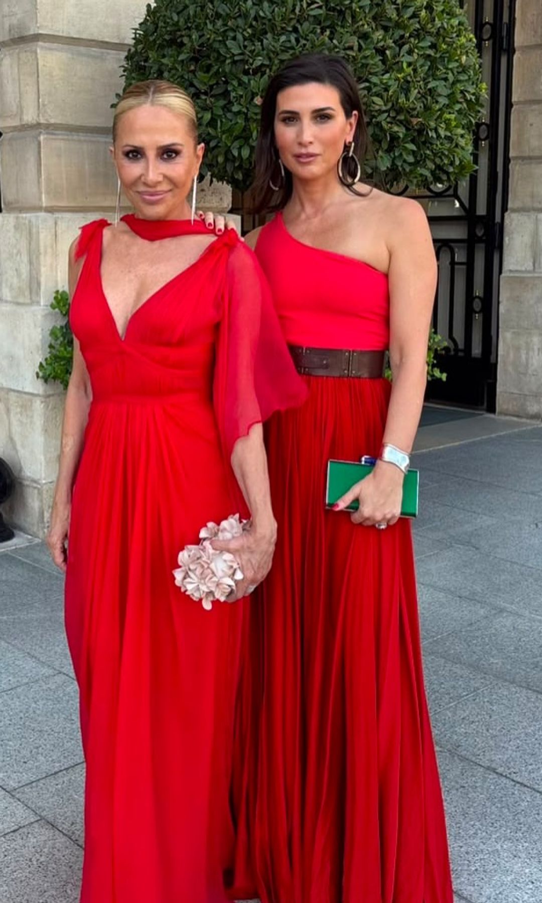 Marta Sánchez en París con look de invitada para la boda de Nieves Álvarez