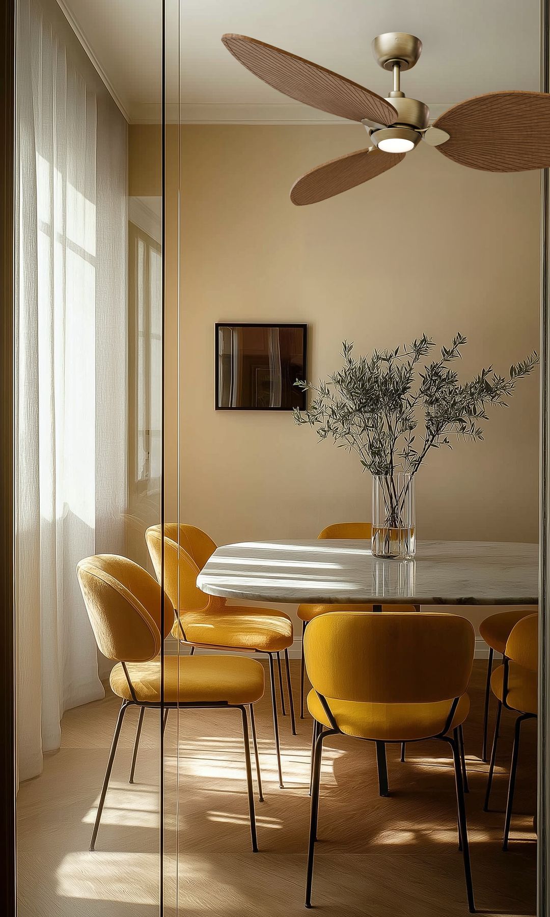 Comedor con ventilador de techo