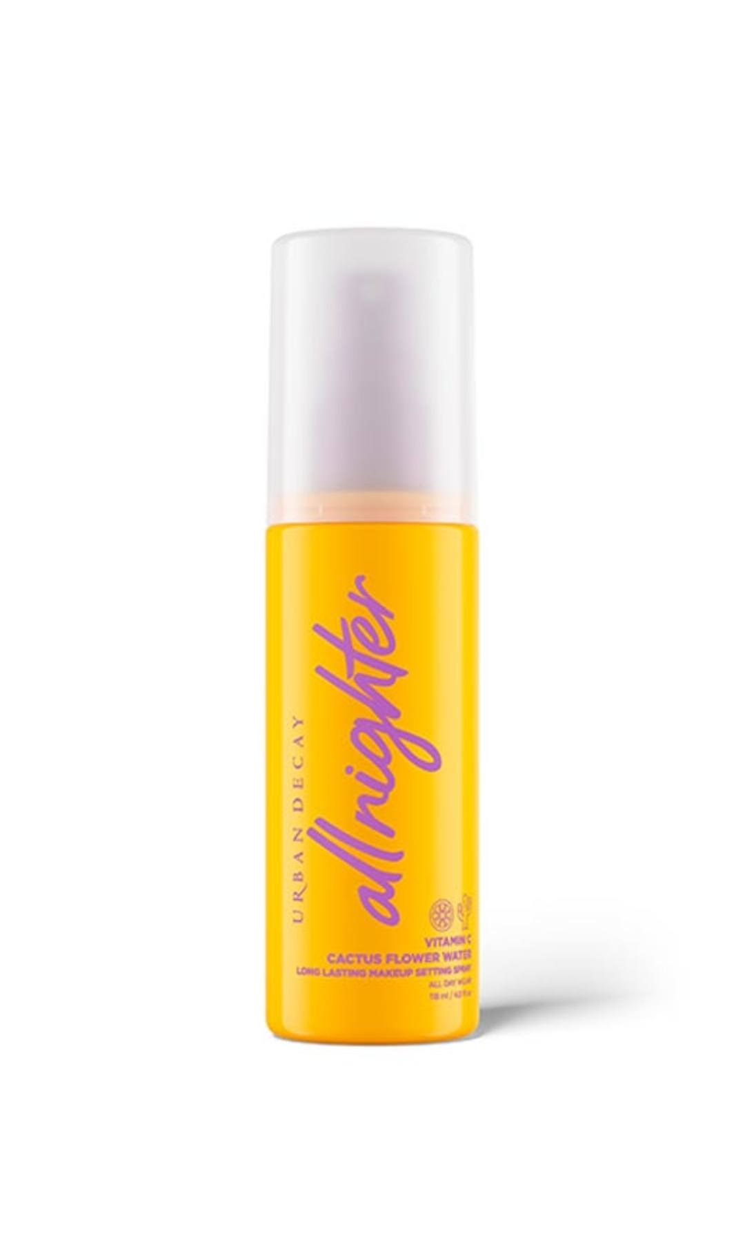 All Nighter Setting Spray Vitamin C (44€), URBAN DECAY