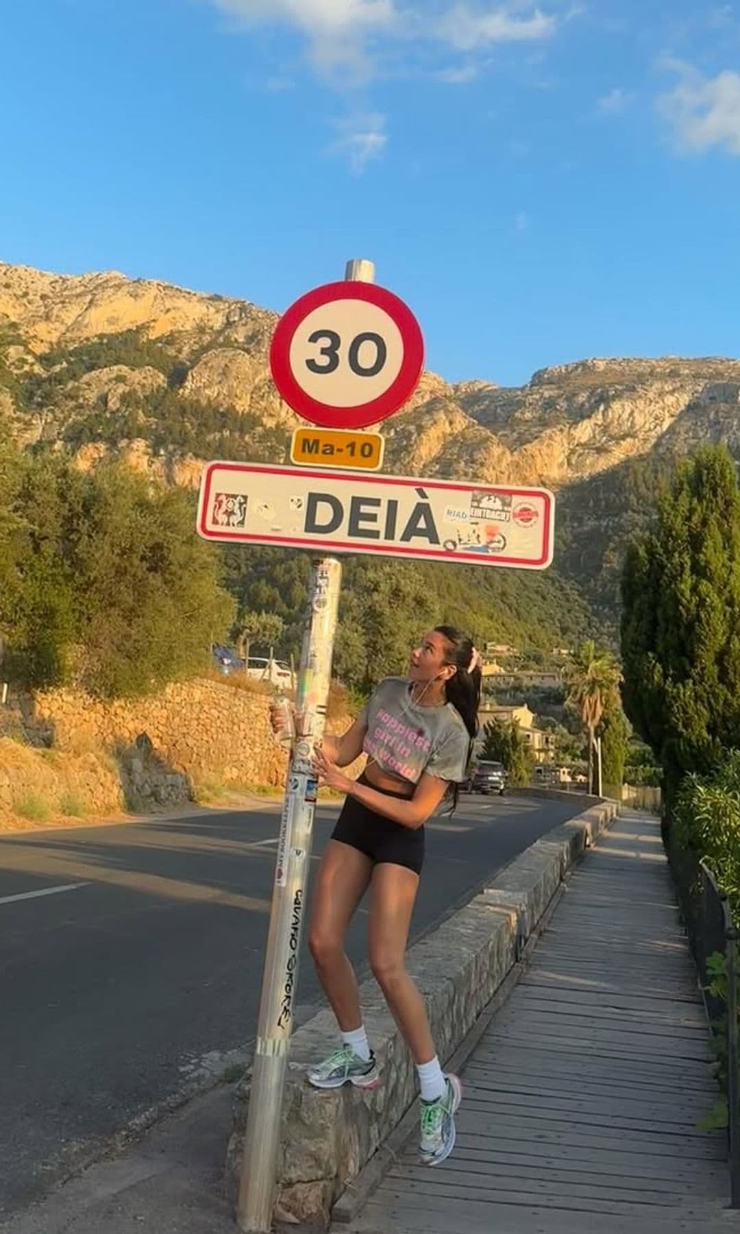Dua Lipa durante sus vacaciones en Mallorca