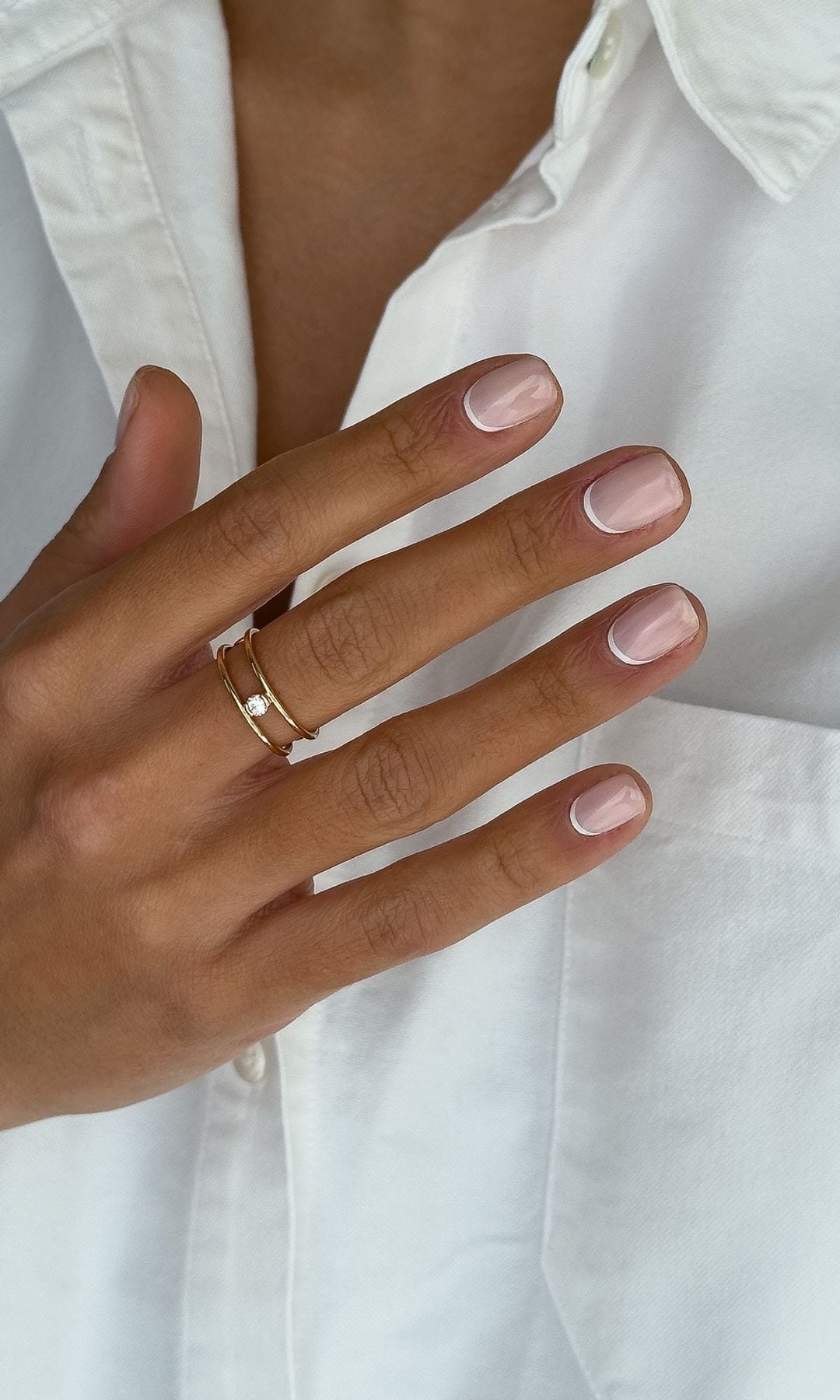Manicura francesa invertida