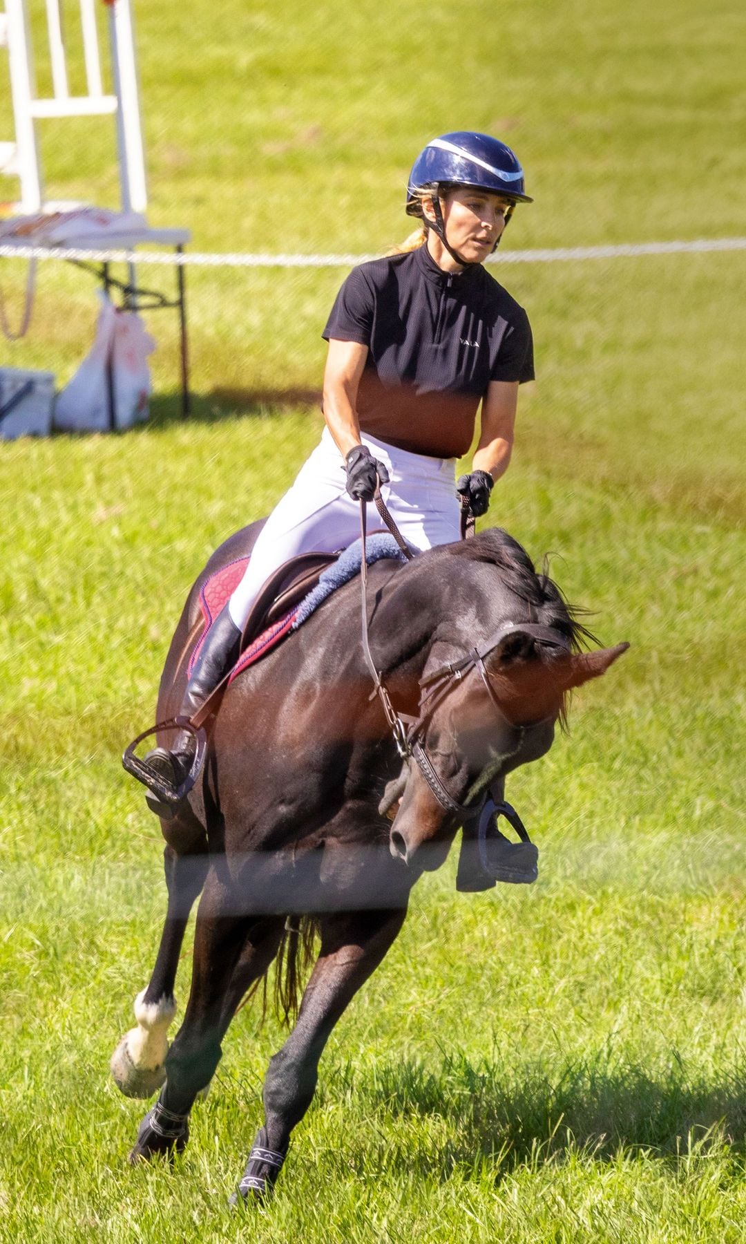 Elsa Pataky montando a caballo