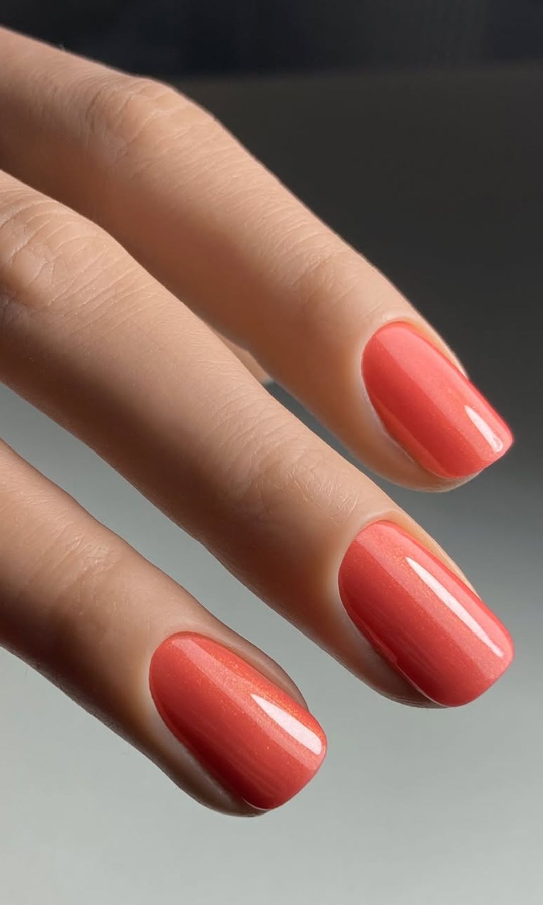 Manicura coral suave