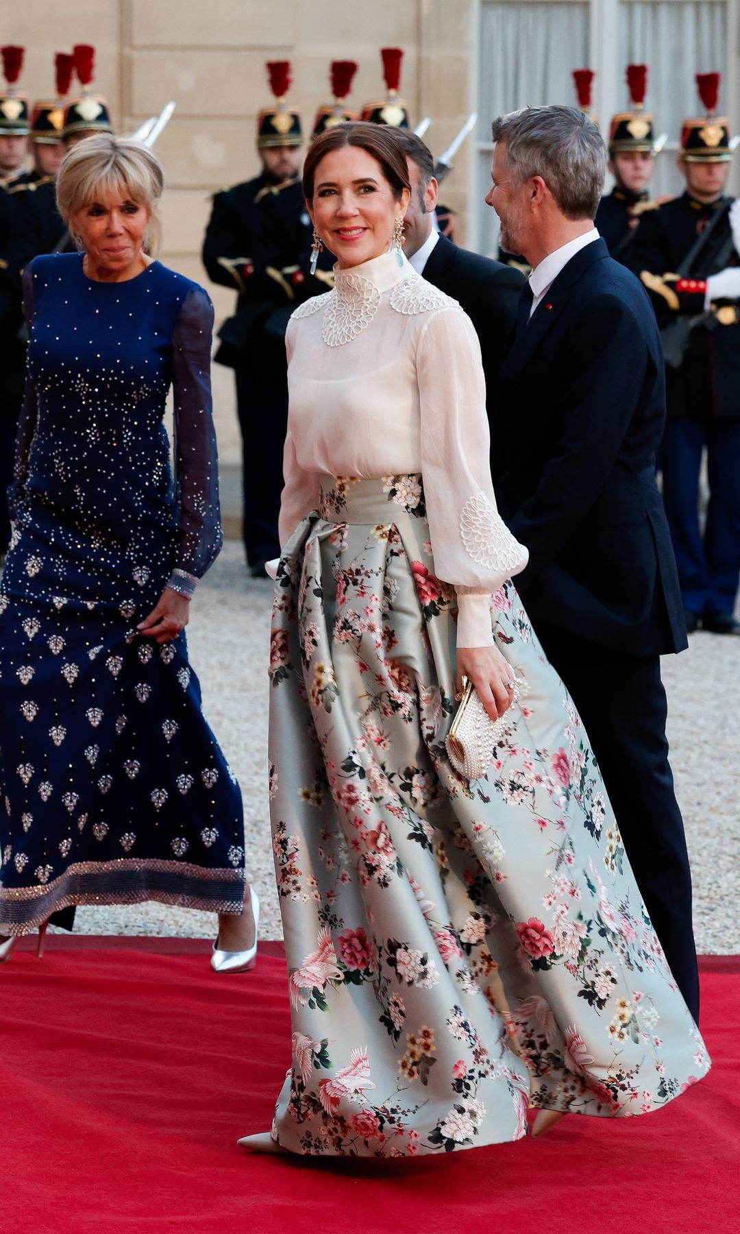 Mary de Dinamarca con pendientes Gipsy de Ole Lynggaard 