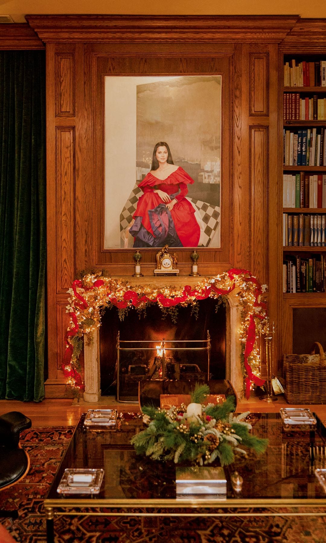 El salón-biblioteca de Isabel Preysler