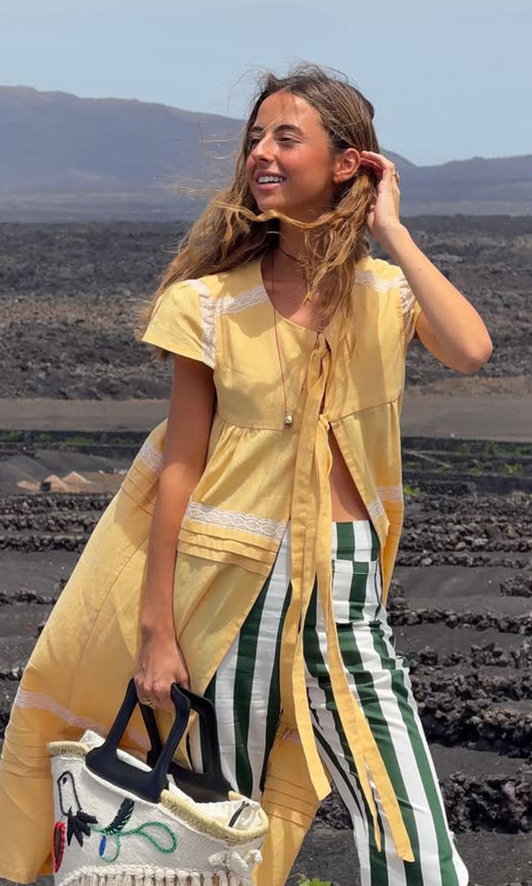 La fórmula de las expertas para llevar rayas este verano sin parecer que vas en pijama es combinarlas con estos 5 colores